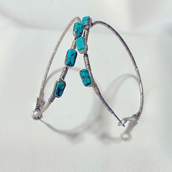 Vintage Triple Turquoise Hoop Earrings - Picture 8 of 16